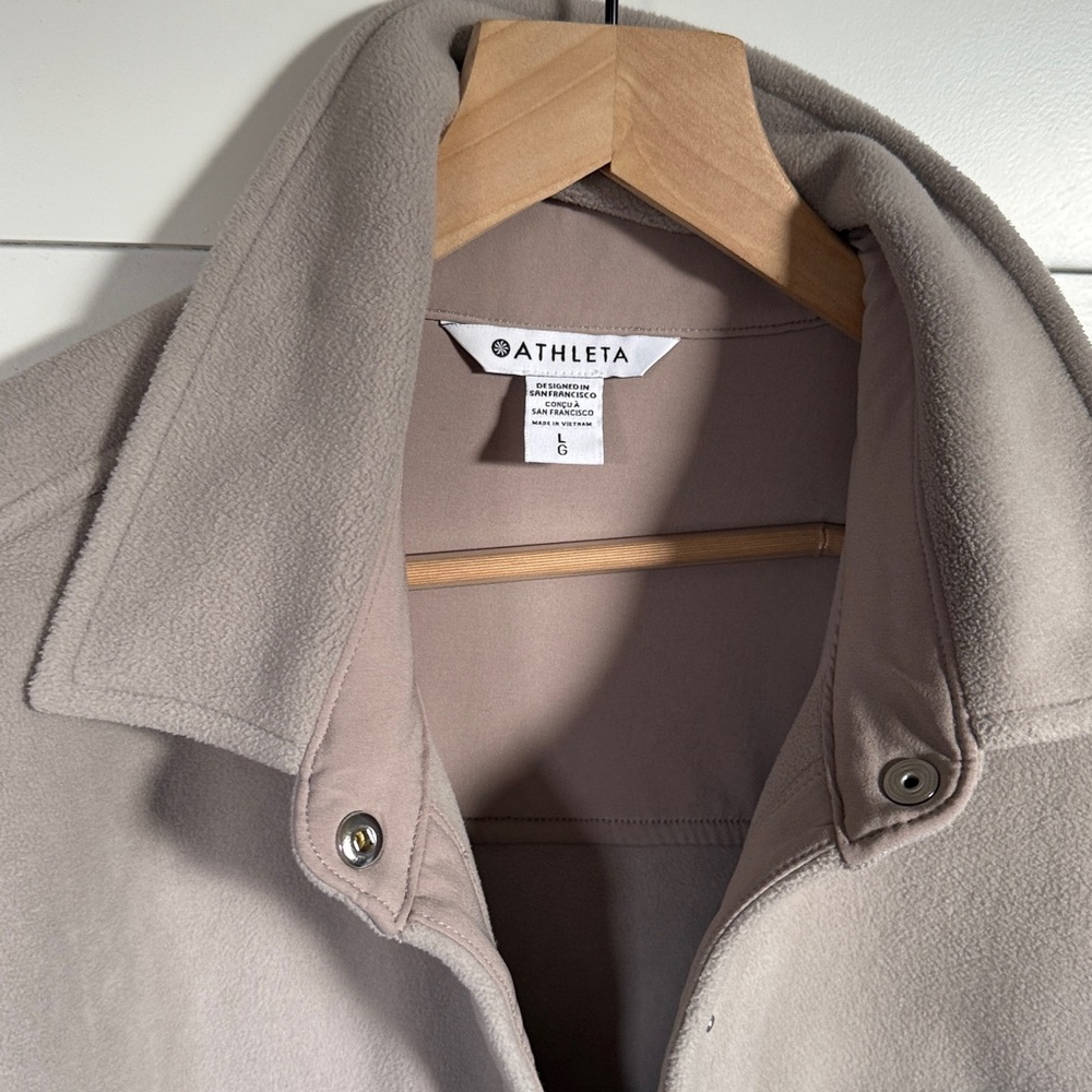 Athleta Microfleece Shirt Jacket L Retroplush Bei… - image 3